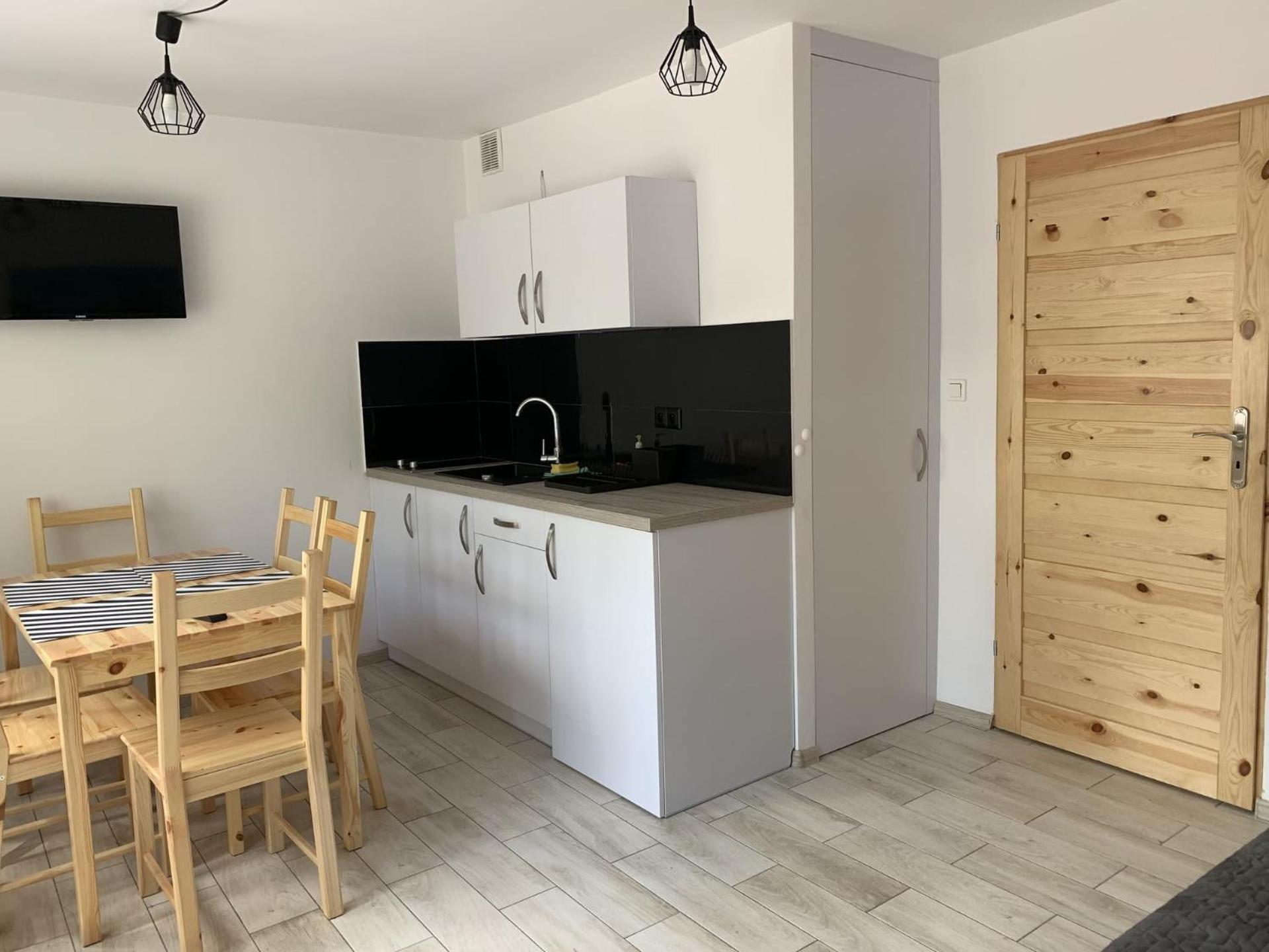 Apartamenty Trawers Велен Заобжански Екстериор снимка